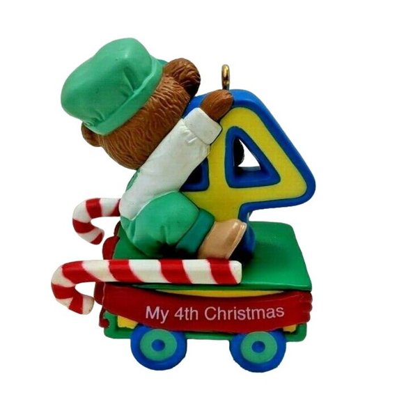 Hallmark Keepsake Childs Fourth Christmas Dated 2004 Christmas Ornament - Picture 4 of 12